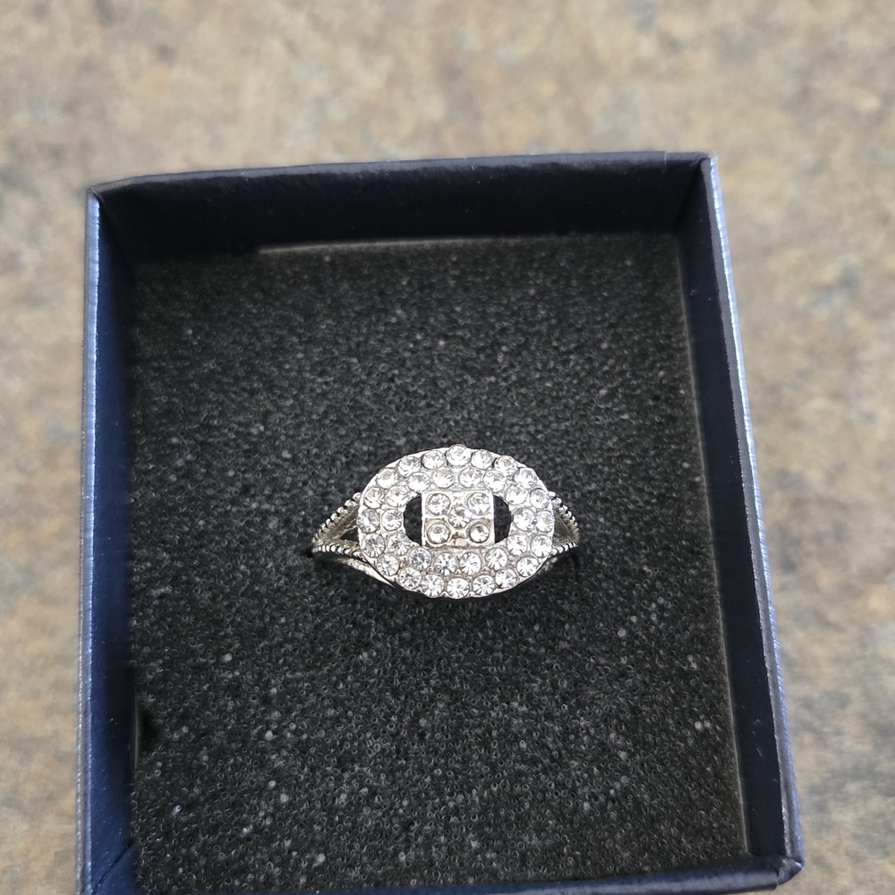 Free With Purchase Crystal Pavé Oval Statement Ring - Silver Tone